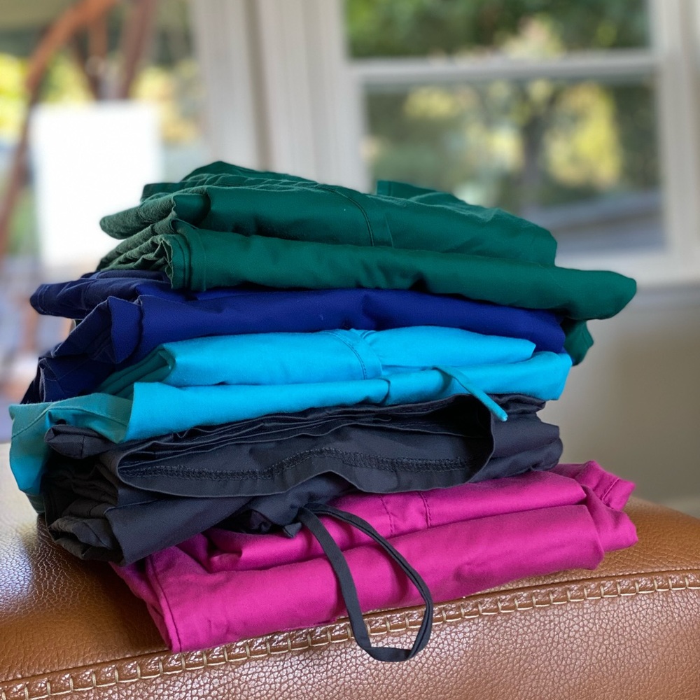 Maternity Scrubs, 5 pairs, great condition! XS/S
